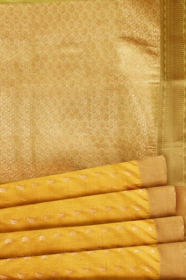 sri kumaran stores semi kanchipuram silk saree tuscany yellow saree with greenish yellow pallu 5