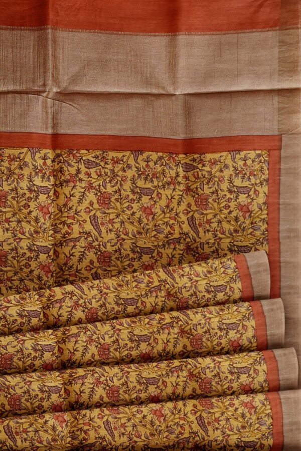 sri kumaran stores semi raw silk saree allover floral design egg nog color saree with golden and orange border 5
