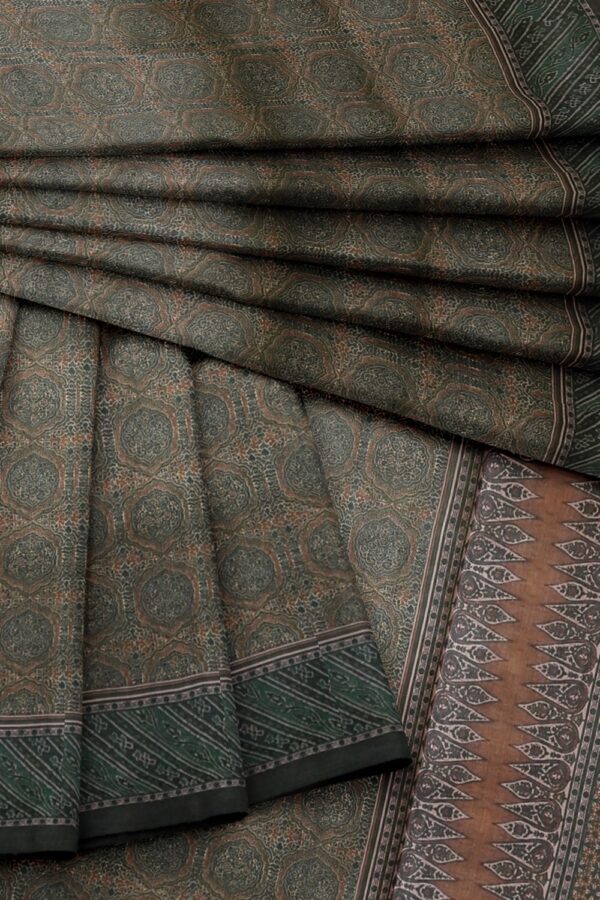 sri kumaran stores semi raw silk saree ocean green and light sepia color saree with pine green border 4