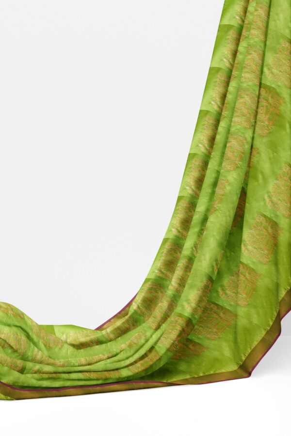 sri kumaran stores soft silk saree fern green saree with magenta pink pallu 3