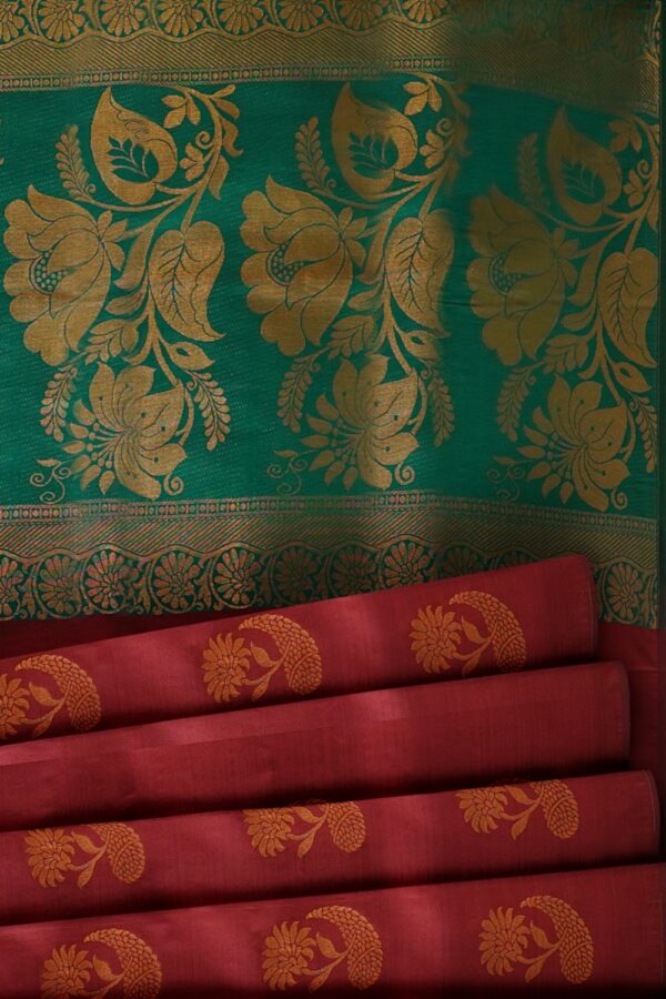 sri kumaran stores soft silk saree mulberry color saree with cerulean blue pallu 5