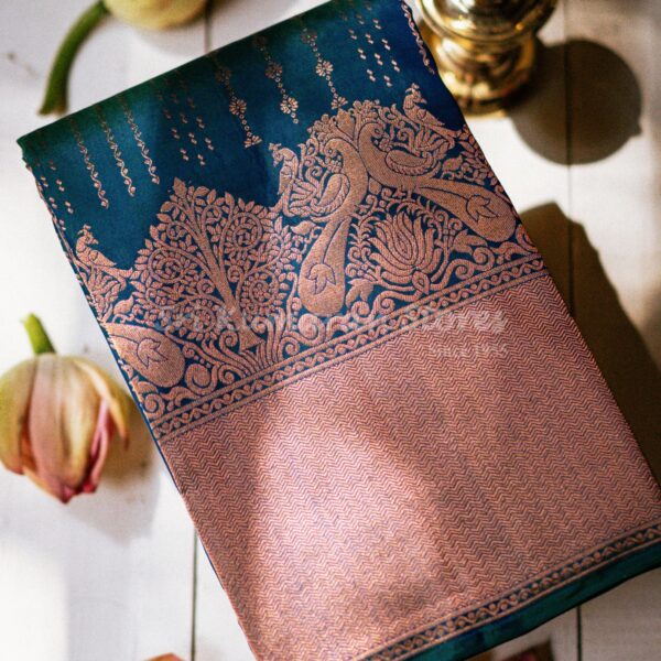 sri kumaran stores kanchipuram sarees dark blue saree with copper border 1