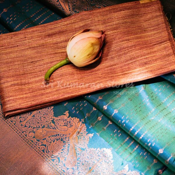 sri kumaran stores kanchipuram sarees dark blue saree with copper border 2