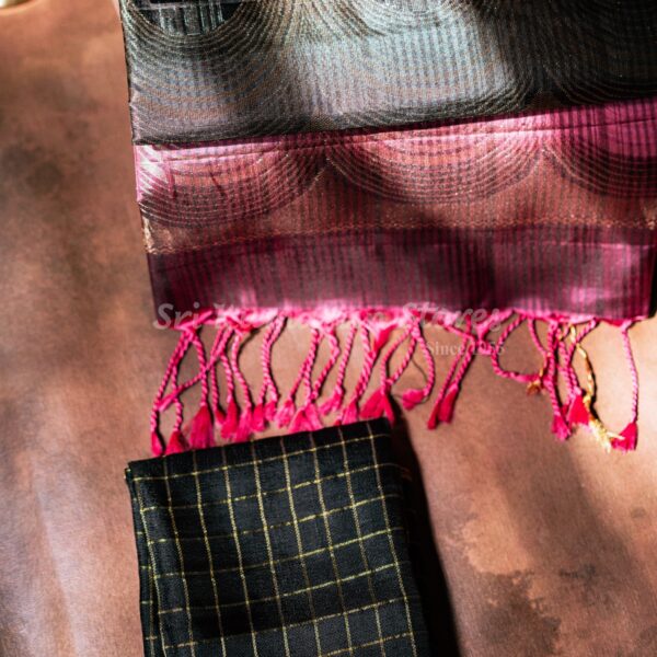 sri kumaran stores kanchipuram sarees grey saree with maroon pallu 2