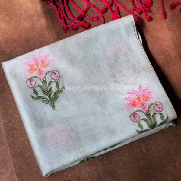 sri kumaran stores kanchipuram sarees light grey saree with pink pallu 3