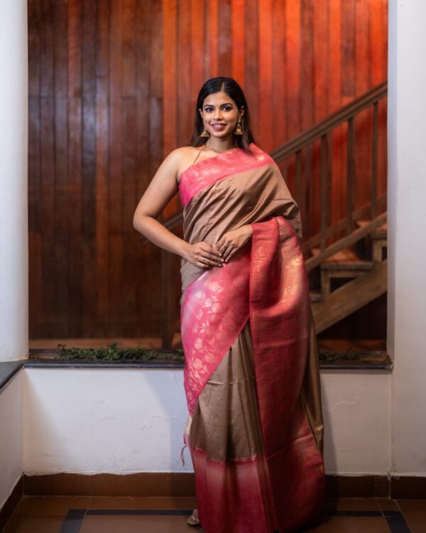 Sri kumaran stores instagram collection light brown with baby pink border 1