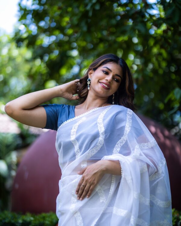 Sri kumaran stores instagram collection white saree with white border 4