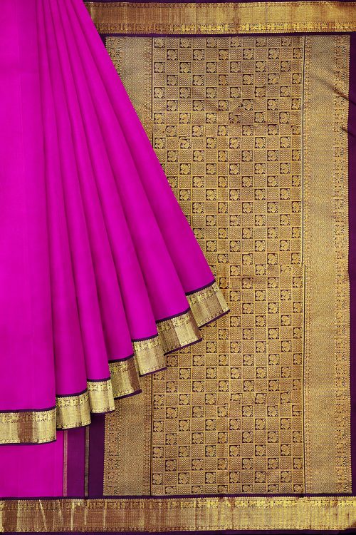 sri kumaran stores kanchipuram silk saree bright pink saree with golden black border 1