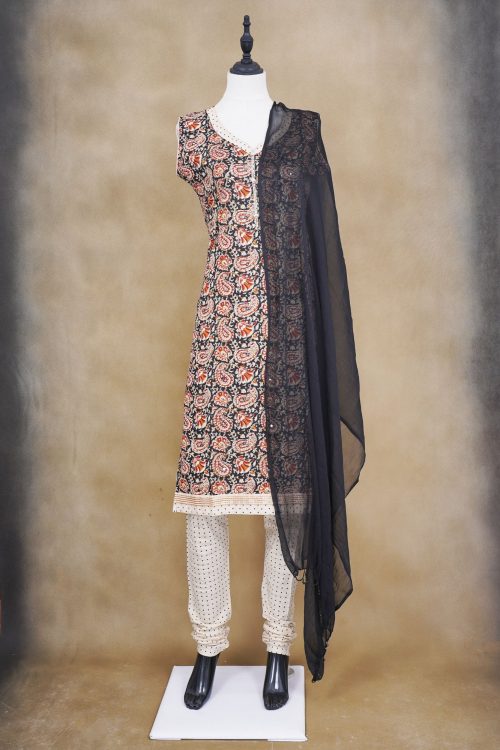 sri_kumaran_stores_kurti_floral_design_top_with_white_bottom_with_black_shawl-1_95e8f3e4-59c4-4d80-96a7-304231afebe5.jpg