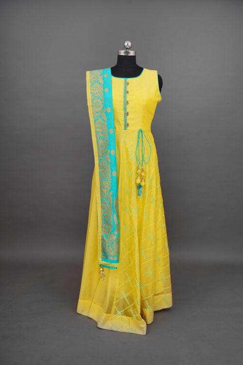 sri_kumaran_stores_lehenga_yellow_with_sky_blue_shawl-1_dd881626-6937-4dd1-ba21-b0be1b27b650.jpg